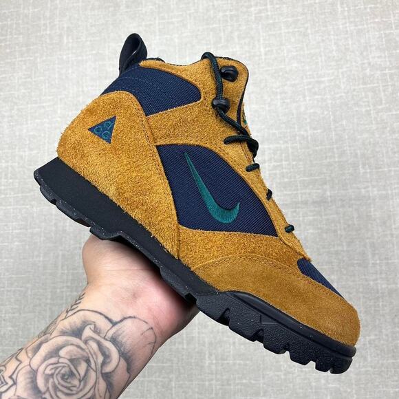 Nike ACG Torre Mid \